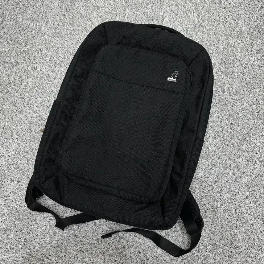 [BUNJANG] Kangol Black Backpack / 캉골 블랙 백팩 가방
