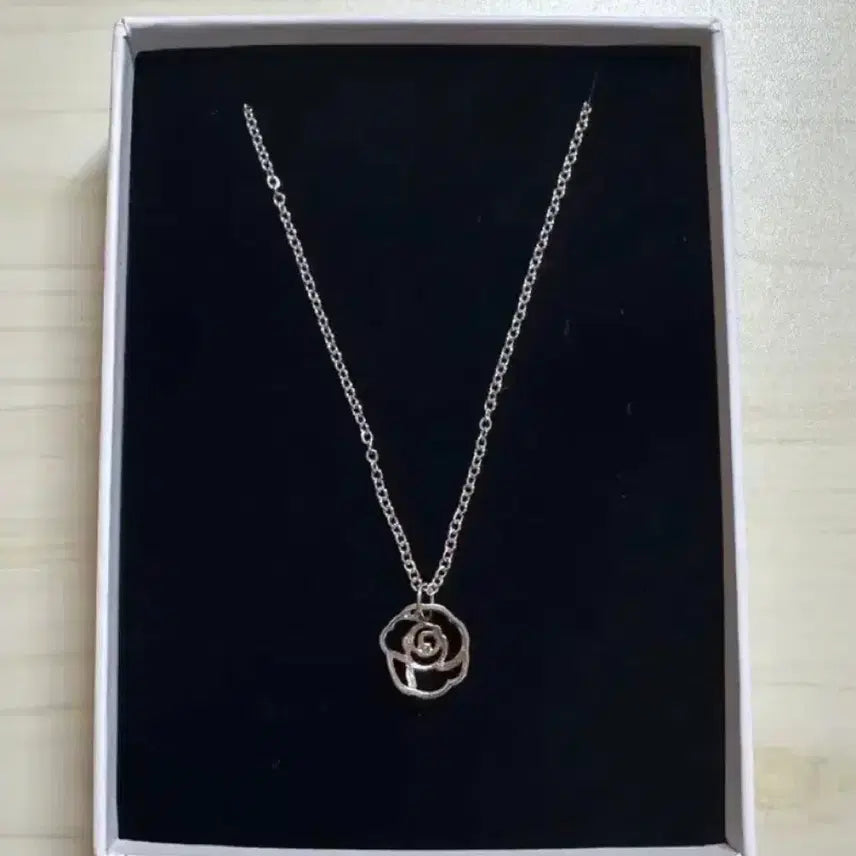 [BUNJANG] ZB1 2023 Fancon Necklace / 제베원 목걸이 2023 팬콘 목걸이