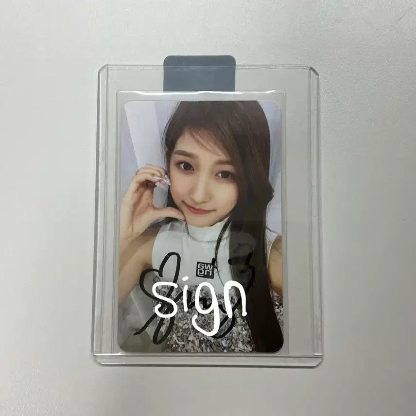 [BUNJANG] IVE Leeseo Signed Photocard / 아이브 이서 싸포 팔아요 !