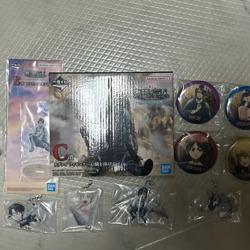 [BUNJANG] Attack on Titan Erwin Smith &amp; Levi Figures + Armin Choconoqo Set / 진격의 거인 제일복권 쿠지 리바이c상 외 하위 리바이상 + 하위상