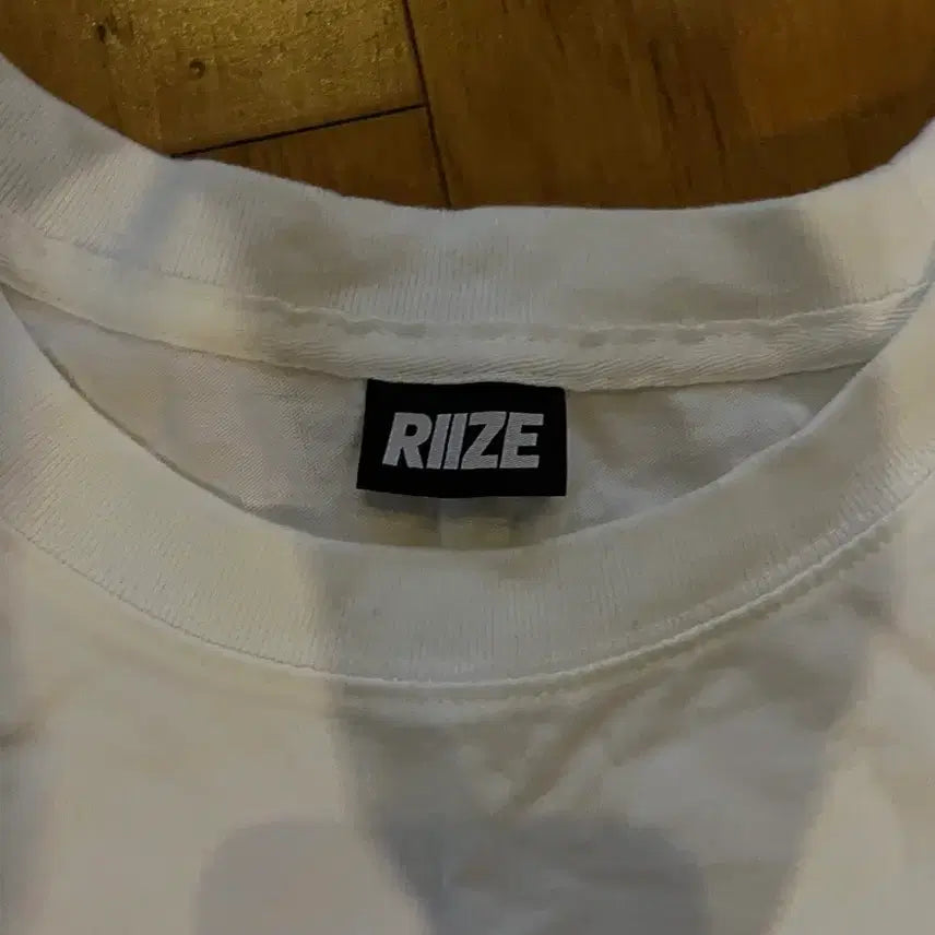 [SOLD OUT] 라이즈 공식 옷