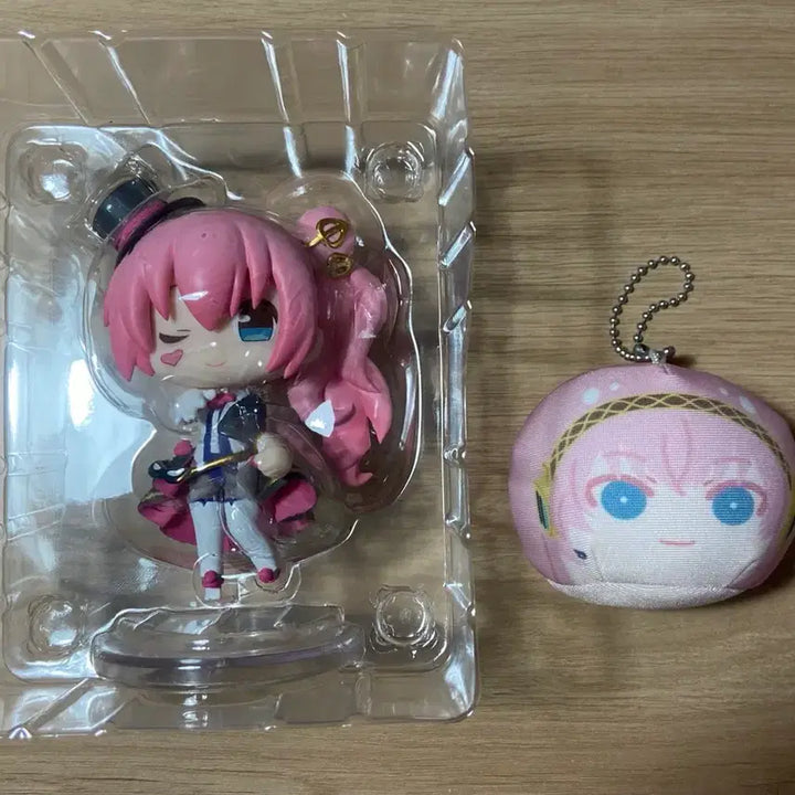 [BUNJANG] Vocaloid Megurine Luka Goods Bundle / 보컬로이드 메구리네 루카 굿즈 일괄