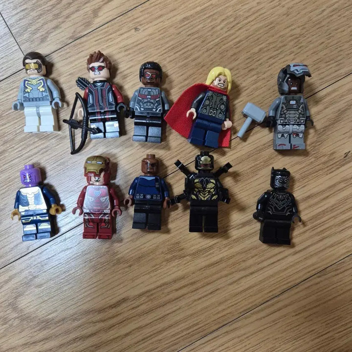 [BUNJANG] LEGO Marvel Avengers Minifigure Bundle Set (10 pieces) / 레고 마블 어벤져스 미니피규어 10개 일괄