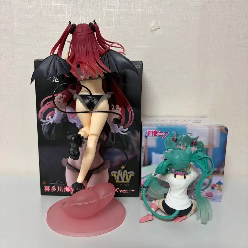 [BUNJANG] Marin Kitagawa &amp; Hatsune Miku Desktop Figure Bundle / 28일 할인) 키타가와 마린 피규어 , 하츠네미쿠 데스크탑 일괄 판매