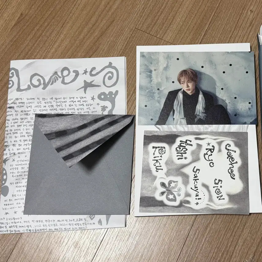 [BUNJANG] NCT WISH OS THE FIRST PHOTOBOOK Album Set (Opened) / 엔시티 위시 오드투러브 패키지 앨범 세트 개봉 양도
