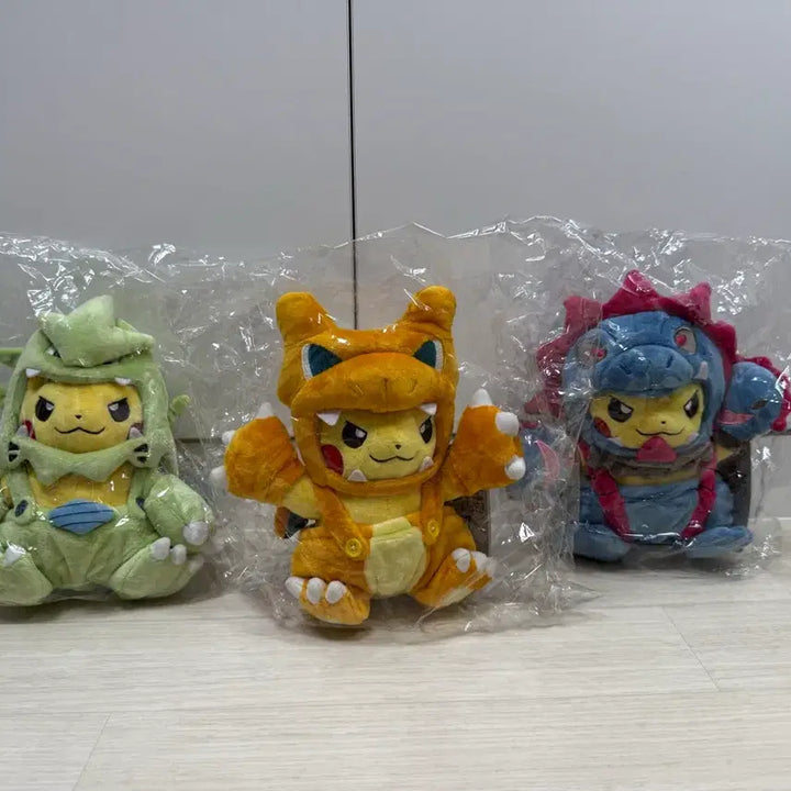[BUNJANG] Pokemon Monster Mania Pikachu Cosplay Set (Snivy, Tyranitar, Charizard) / 포켓몬 괴수 매니아 피카츄 3종 (삼삼드래, 마기라스, 리자몽)