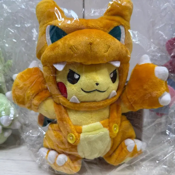 [BUNJANG] Pokemon Monster Mania Pikachu Cosplay Set (Snivy, Tyranitar, Charizard) / 포켓몬 괴수 매니아 피카츄 3종 (삼삼드래, 마기라스, 리자몽)