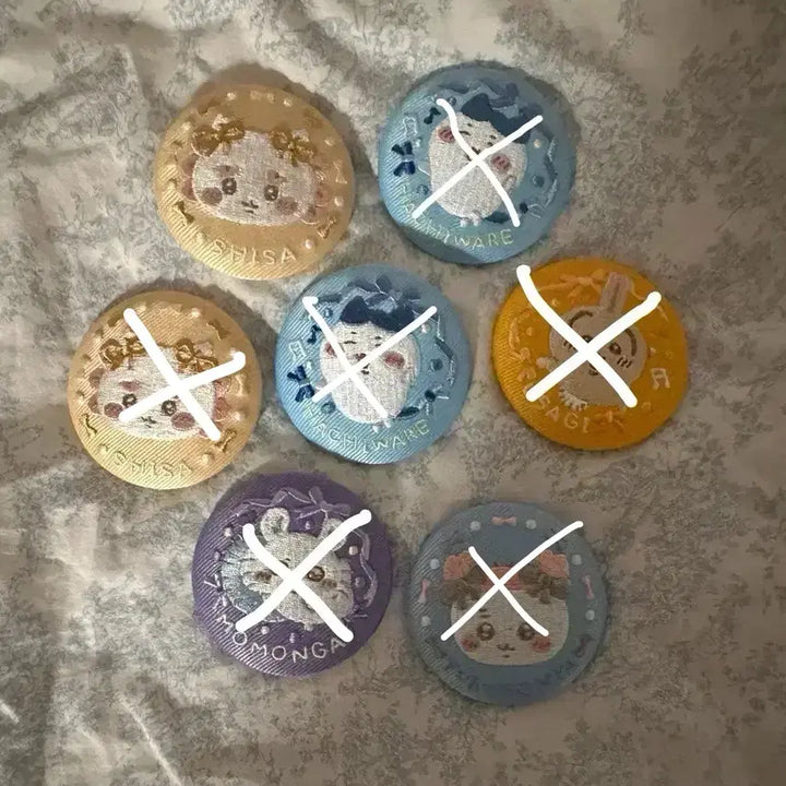 [BUNJANG] Chiikawa Biscuit Embroidered Can Badge Set 2 / 치이카와 비스킷 자수 캔뱃지 2탄