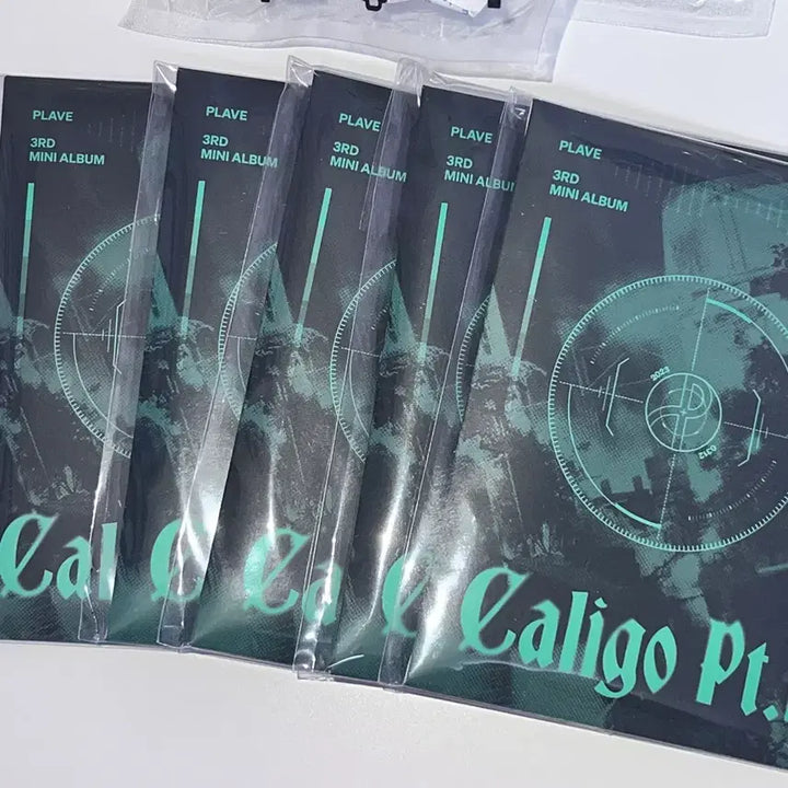 [BUNJANG] PLAVE Caligo Part 1 Photocard Album Bundle Set (Sealed) / 플레이브 칼리고파트1 포카앨범 미개봉 5장 일괄판매