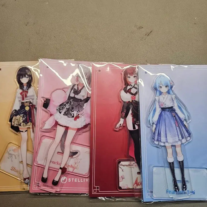 [BUNJANG] Stellive Universe Korean Traditional Clothes Acrylic Stand Bundle Set (Sealed) / 스텔라이브 유니버스 한복 아크릴 미개봉  일괄