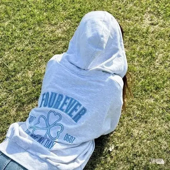 [BUNJANG] Day6 Forever Young Embroidered Hoodie Zip-Up / 데이식스 포에버영 자수 후드집업 실사O