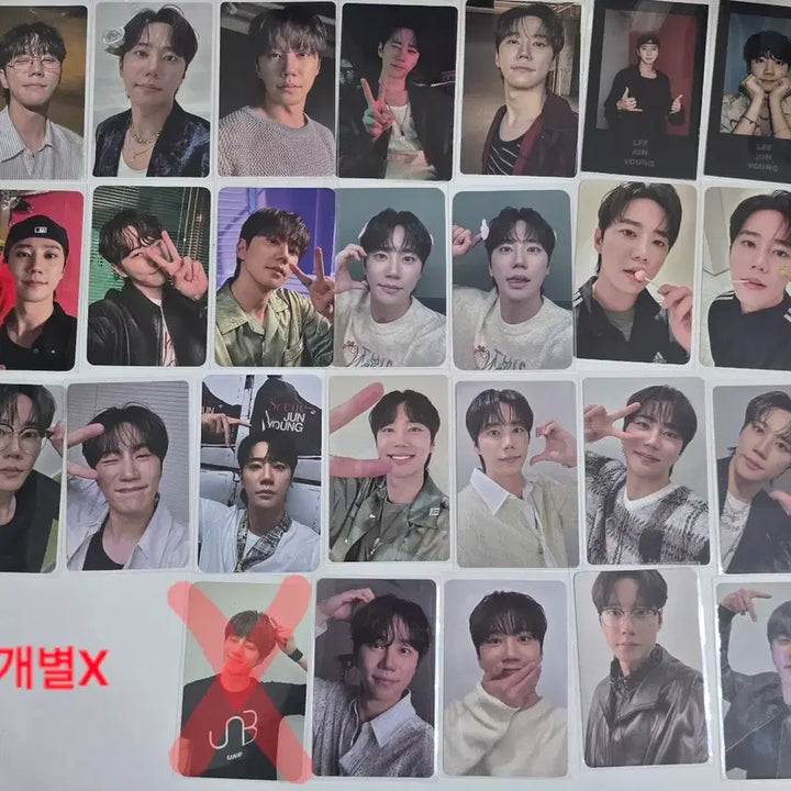 [BUNJANG] Lee Junyoung Fanmeeting Overseas Broadcast Adidas POB Bundle Set Photocard / 이준영포카 일괄판매 팬미팅 해외 공방 유앤비 금성제 아디다스 미공포 팬싸
