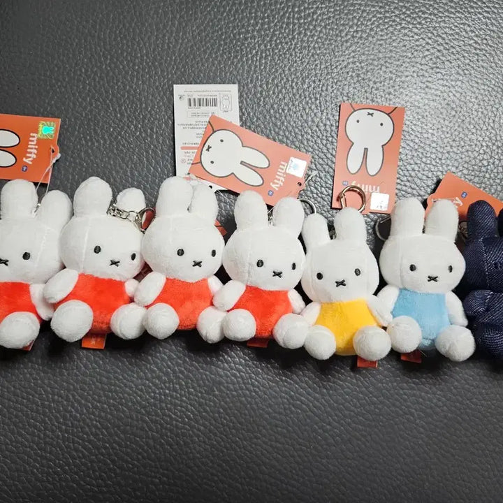 [BUNJANG] Official Miffy Plush Keychain / 정품 미피 봉제 인형 키링 팝니다