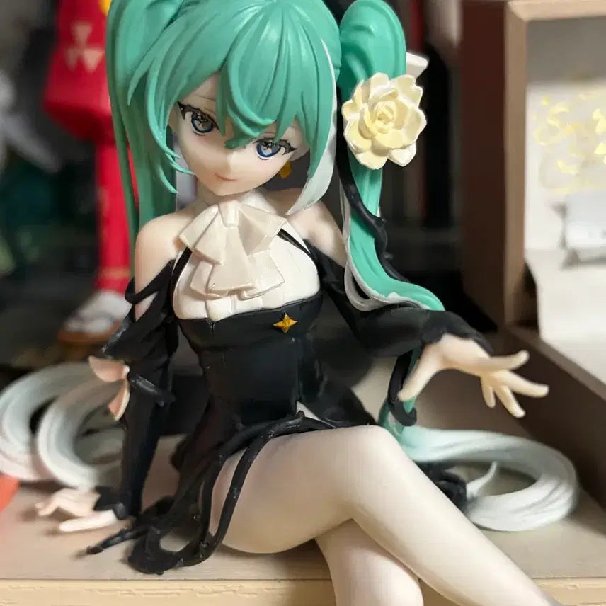 [BUNJANG] Miku White Rose Figure / 미쿠 백장미 피규어