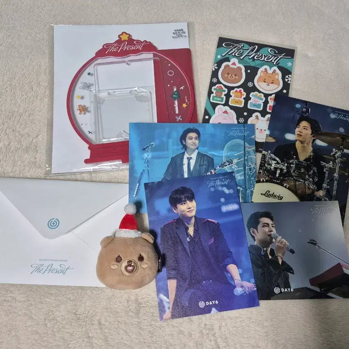 [SOLD OUT] 데이식스 산타 방 클콘 방 페이스키링