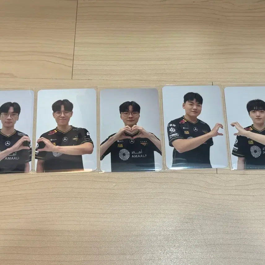 [BUNJANG] T1 Worlds Uniform Photocard Bundle Set / T1 월즈 유니폼 포토카드 일괄