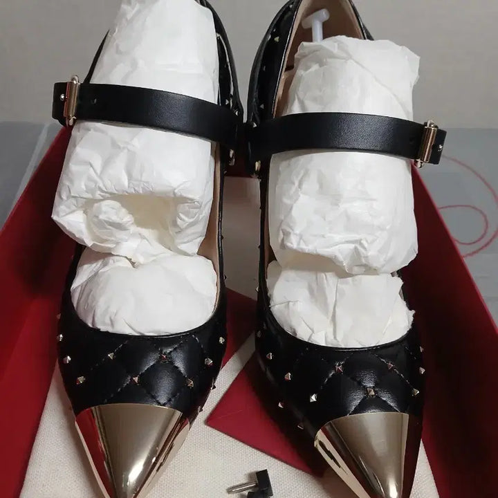 [BUNJANG] Valentino Rockstud Shoes Heel Size 36.5 / 새것/정품)발렌티노 락스터드 신발슈즈힐 36.5