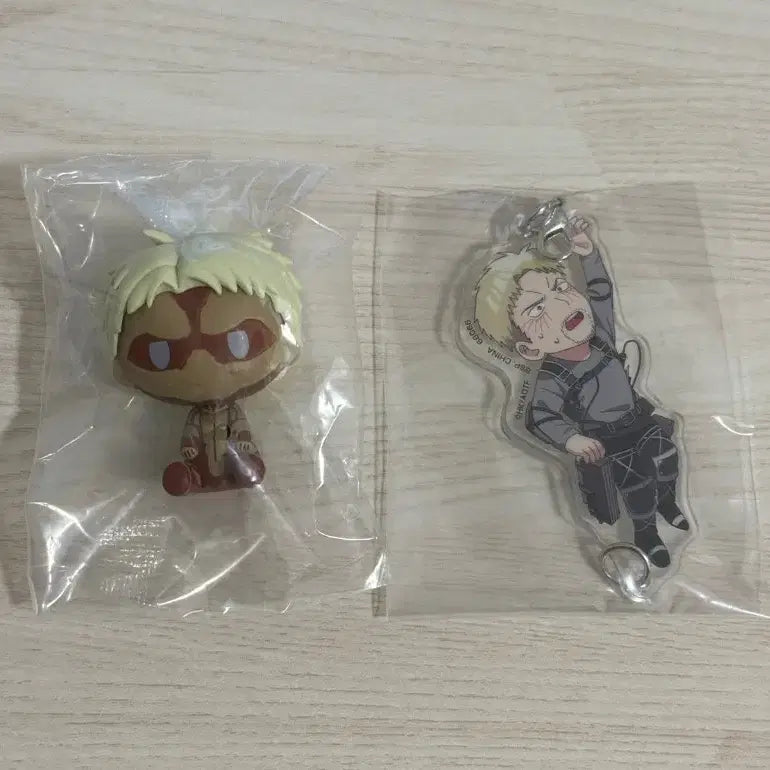 [BUNJANG] Attack on Titan Chocokko Keychain Bundle (Rainer) / 진격의거인 진격거 쿠지 제일복권 H상 초코노코 F상 키링 라이너 미개봉