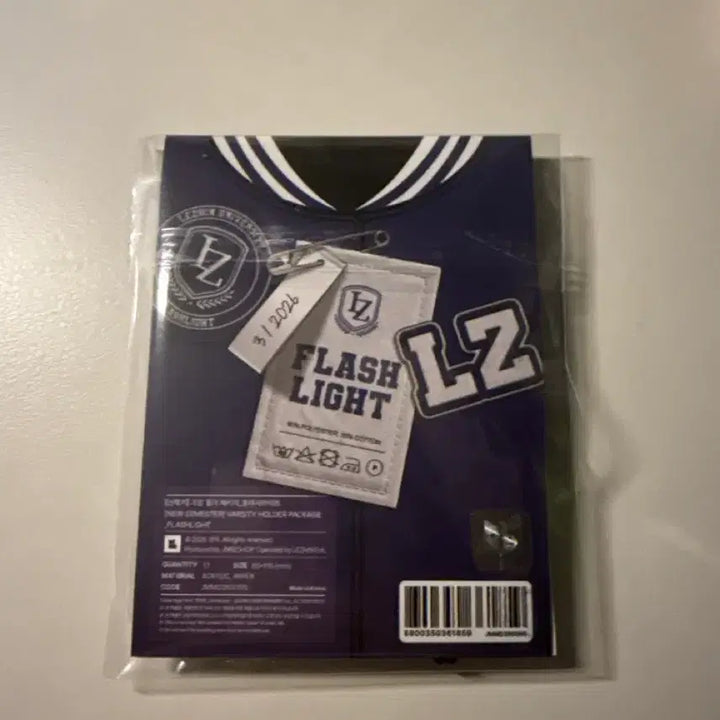 [BUNJANG] Flashlight Varsity Jacket Holder Package with Polaroid / 플래시라이트 과잠 홀더 패키지 판매
