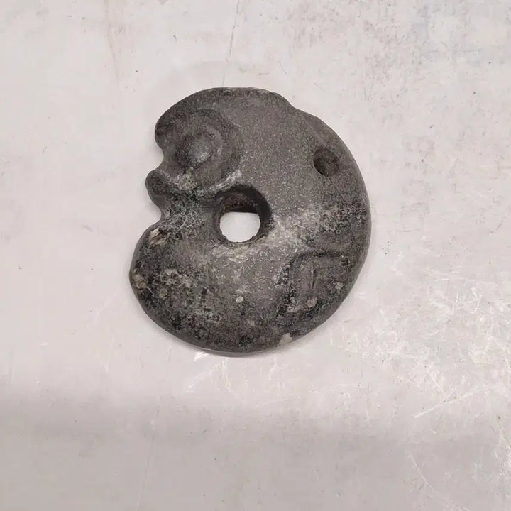 [BUNJANG] Hongshan Culture Black Jade Small Item (C-610) / 자석이 붙는 홍산문화 흑피옥 소형 ( C - 610 )