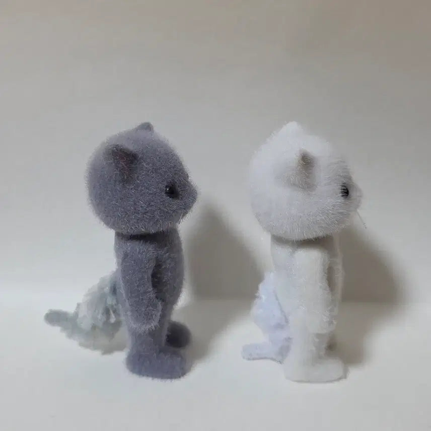 [BUNJANG] Sylvanian Families Persian Cat Family Set (2 Figures) / 실바니안 페르시안 고양이 엄마아빠/어른 2마리 일괄