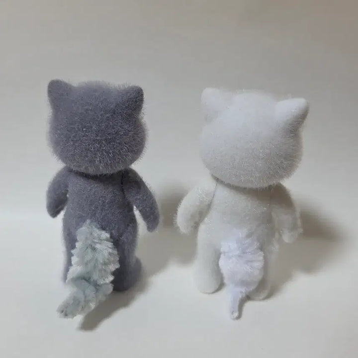 [BUNJANG] Sylvanian Families Persian Cat Family Set (2 Figures) / 실바니안 페르시안 고양이 엄마아빠/어른 2마리 일괄