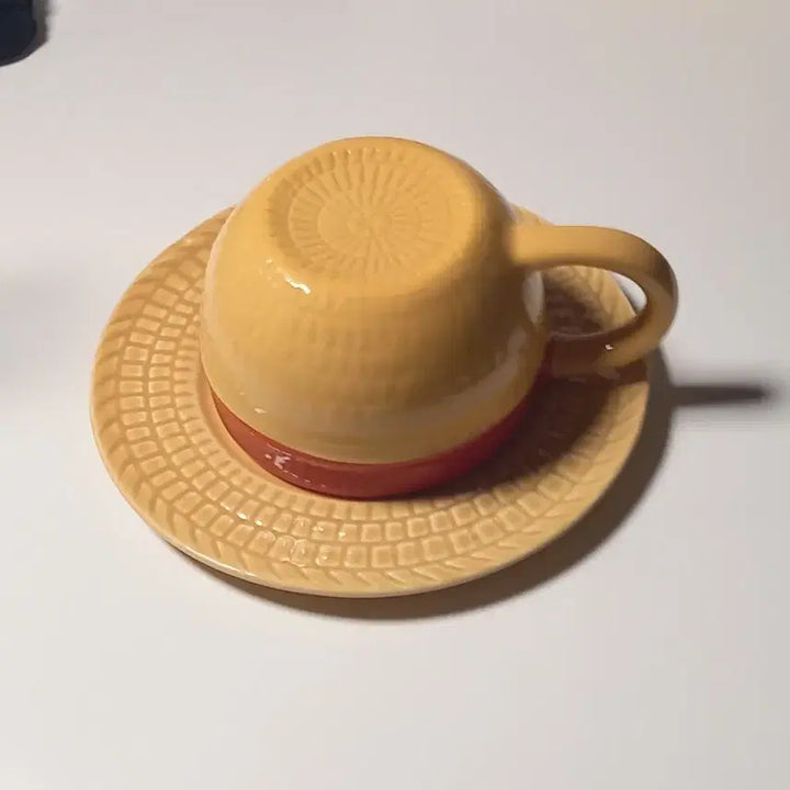 [BUNJANG] One Piece Straw Hat Design Mug / 원피스 밀짚모자 모양 컵 루피 굿즈 머그잔 접시