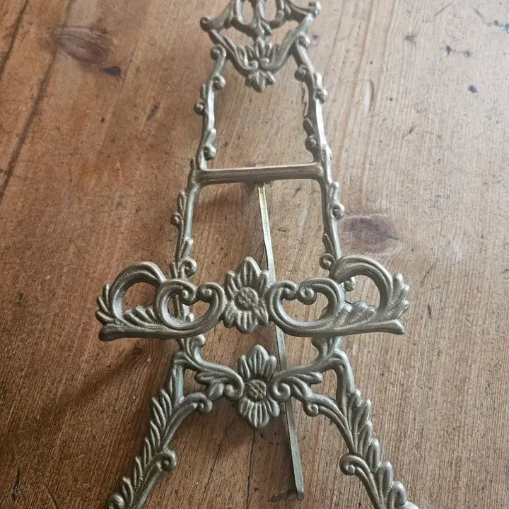 [BUNJANG] Antique Bronze Easel with Floral Detail / 청동 이젤