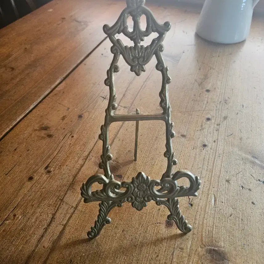 [BUNJANG] Antique Bronze Easel with Floral Detail / 청동 이젤
