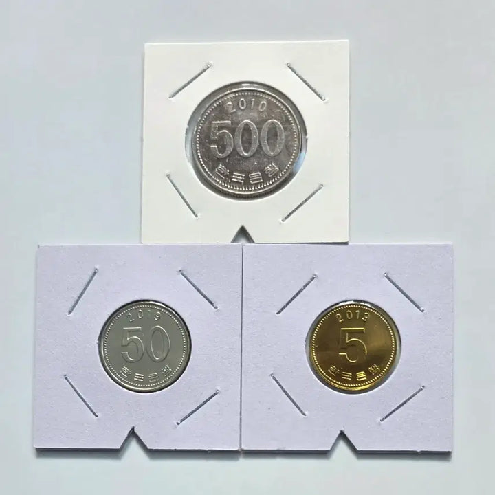 [BUNJANG] 2010 500 Won Coin (180 Degree Rotation Error) &amp; 2019 50 Won, 5 Won Coins (Unused) / 2010년 500원 180도 회전에러 미사용 2019년 50원 5원