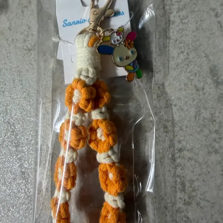 [BUNJANG] Sanrio Limited Edition Usahana Strap - Orange / 산리오 한정판 우사하나 스트랩 오렌지