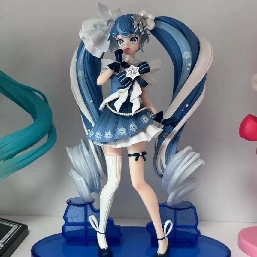 [BUNJANG] Hatsune Miku Yuki Miku 2025 Prize Figure (Box Included) / 유키 미쿠 2025 A상 피규어(박스O)