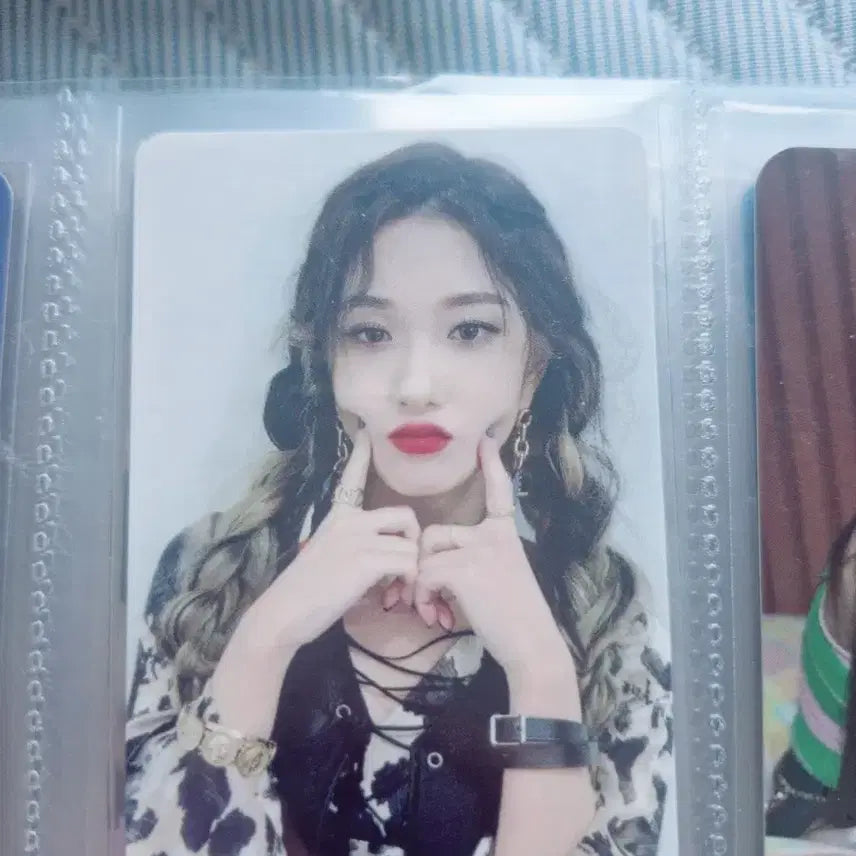 [BUNJANG] fromis_9 Seoyeon We Go Aladdin POB Photocard / 프로미스나인 이서연 위고 알라딘 특전 포토카드