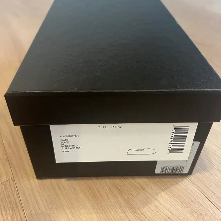 [SOLD OUT] THE ROW 더로우 폰티 벨벳 슬리퍼 블랙 37