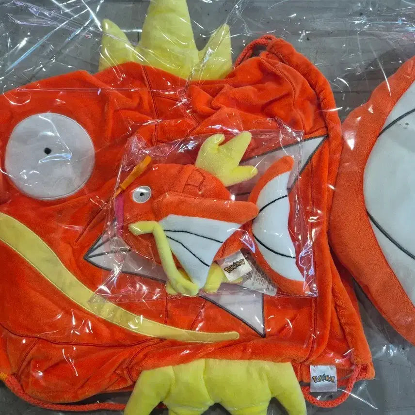 [BUNJANG] Pokemon Sports Day Limited Magikarp Drawstring Bag &amp; Plush Pouch Set (Sealed) / 미개봉) 포켓몬 스포츠데이 한정 잉어킹 조리개 가방 &amp; 봉제 파우치 세트