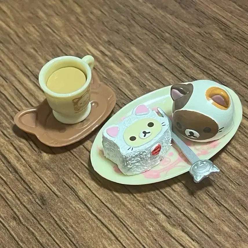 [BUNJANG] Rilakkuma Lazy Cat Cafe Re-Ment Figure Dessert Set / [고전] 리락쿠마 네코 느긋한 고양이 카페 리멘트 피규어 디저트 세트