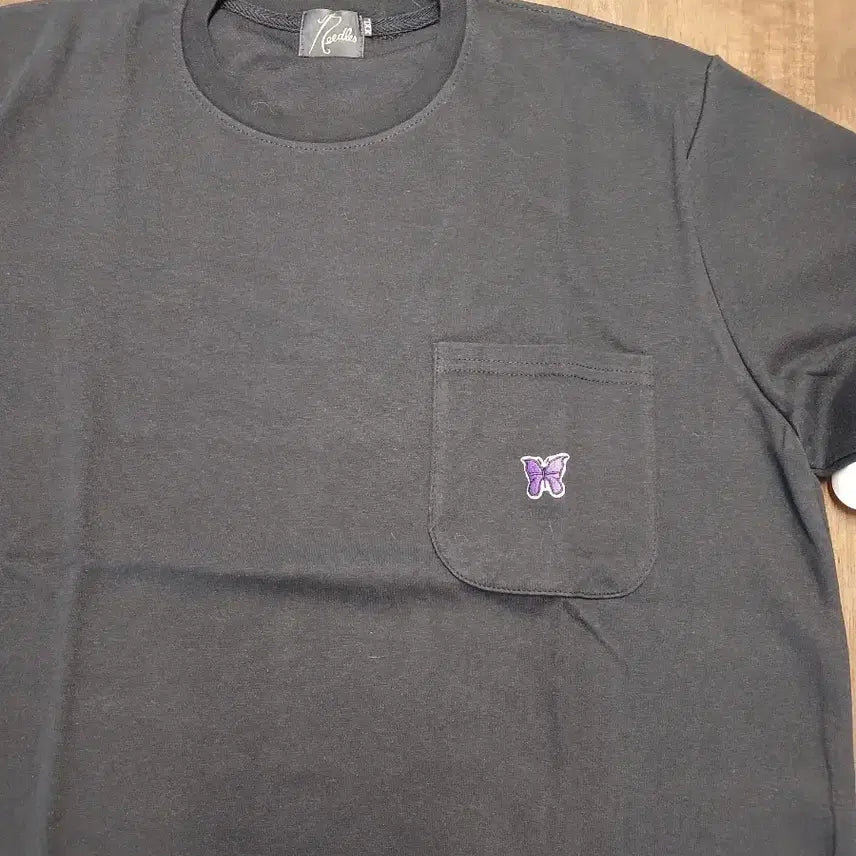[SOLD OUT] Needles 니들스 포켓 반팔 티셔츠 블랙