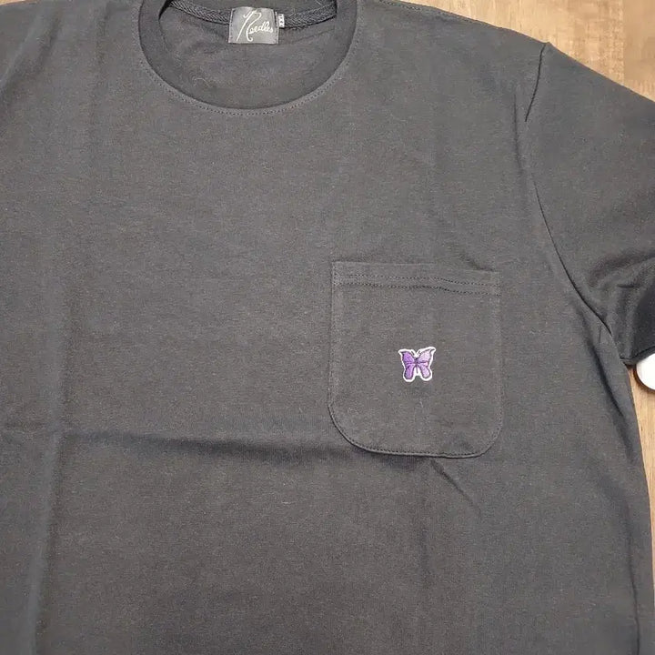 [SOLD OUT] Needles 니들스 포켓 반팔 티셔츠 블랙
