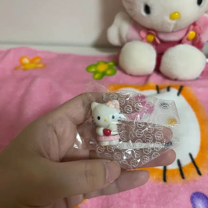 [BUNJANG] Hello Kitty Vintage Figure / 헬로키티 고전 피규어
