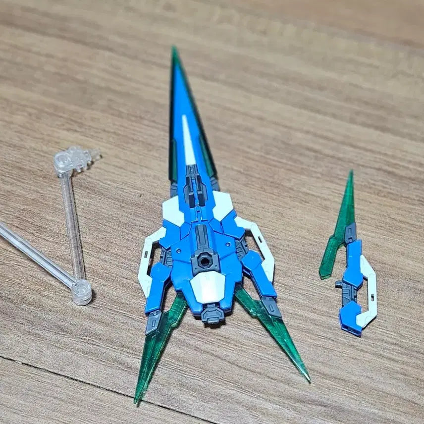 [BUNJANG] RG 00 Qan[T] Full Saber (Partially Assembled) Model Kit / RG 더블오 퀀터 풀세이버 (일부조립)