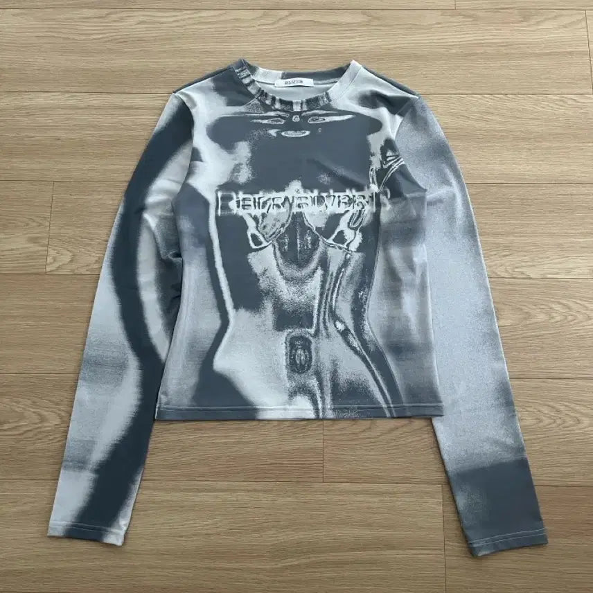 [BUNJANG] BLR Body Printed Long Sleeve Top / BLR 바디 프린티드 롱 슬리브 탑
