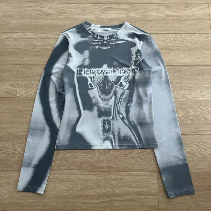 [BUNJANG] BLR Body Printed Long Sleeve Top / BLR 바디 프린티드 롱 슬리브 탑