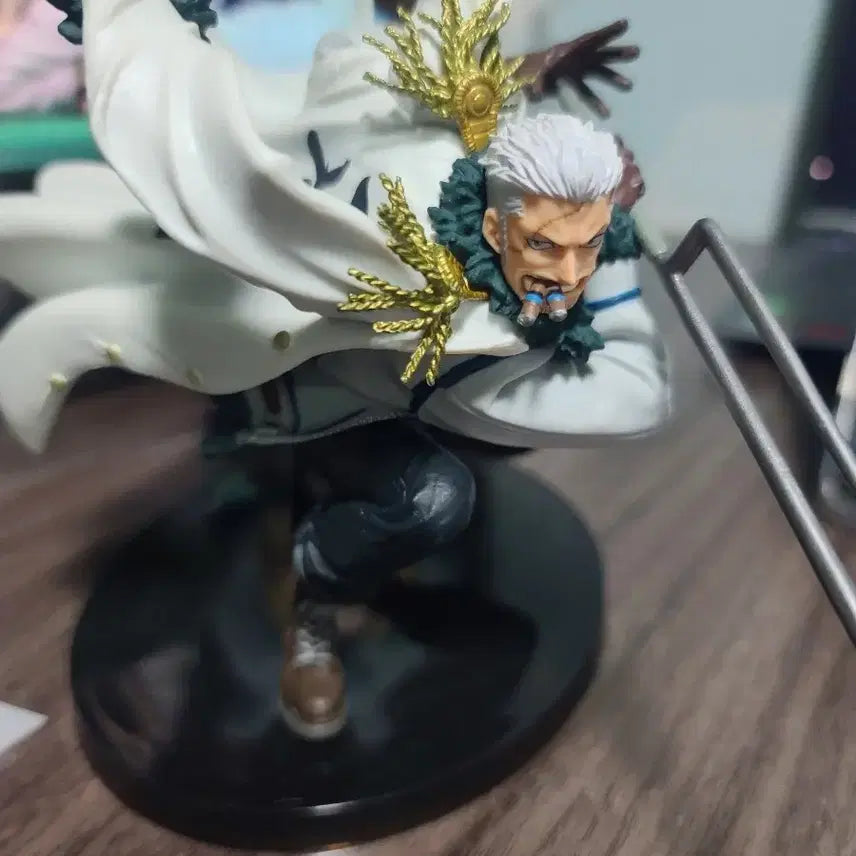 [BUNJANG] Smoker One Piece Figure / 원피스 스모커 피규어