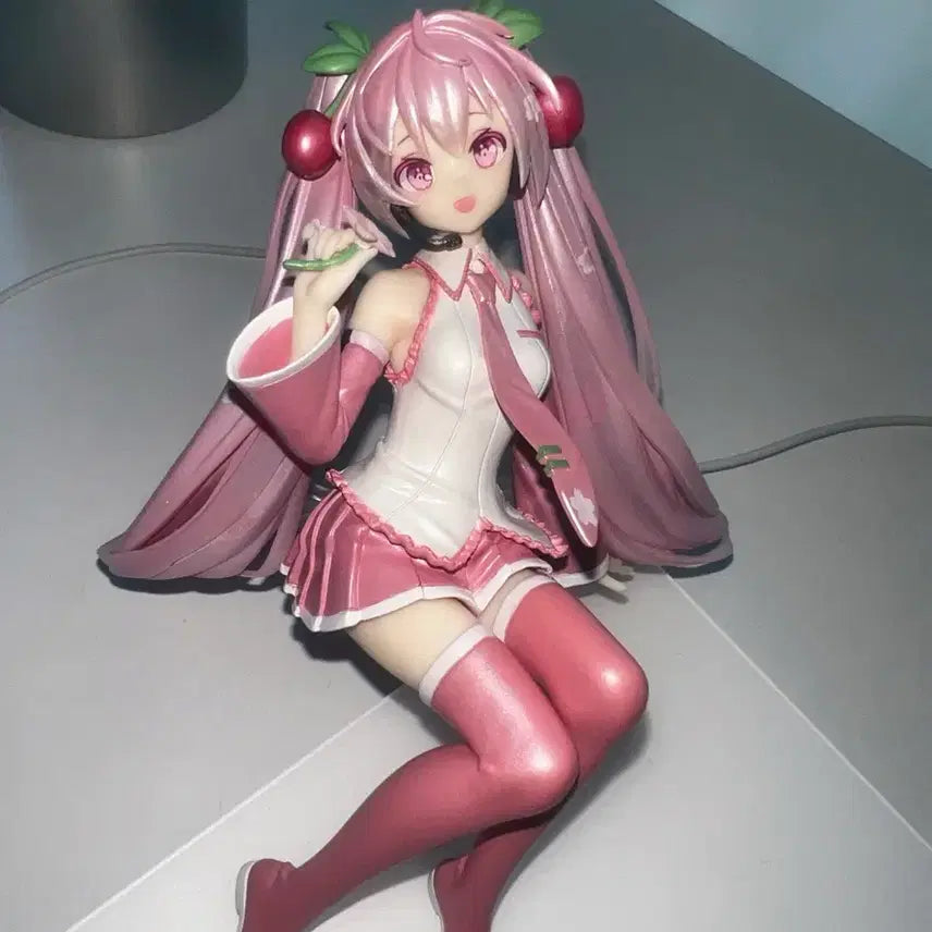 [BUNJANG] Sakura Miku Noodle Stopper Figure Pearl Ver. / 사쿠라미쿠 누들스토퍼 미소녀 피규어 펄 버전