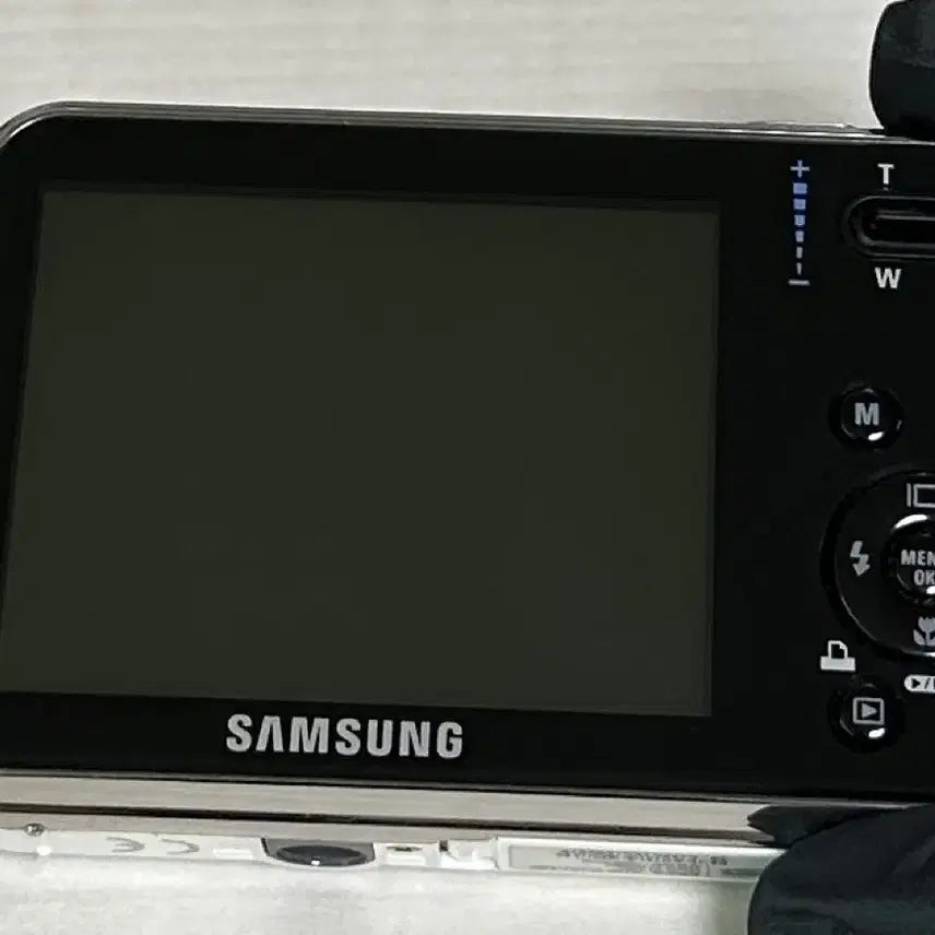 [BUNJANG] Samsung VLUU i8 Digital Camera (NCT Jaemin Edition) / 삼성 VLUU i8 ( nct 재민 디카)
