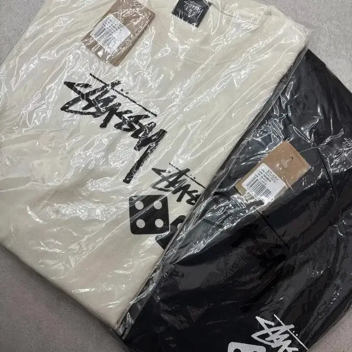 [BUNJANG] Stussy Dice Short Sleeve T-Shirt (Black, Cream) / 정품/무료배송)스 투 시 다이스 반팔 블랙,크림