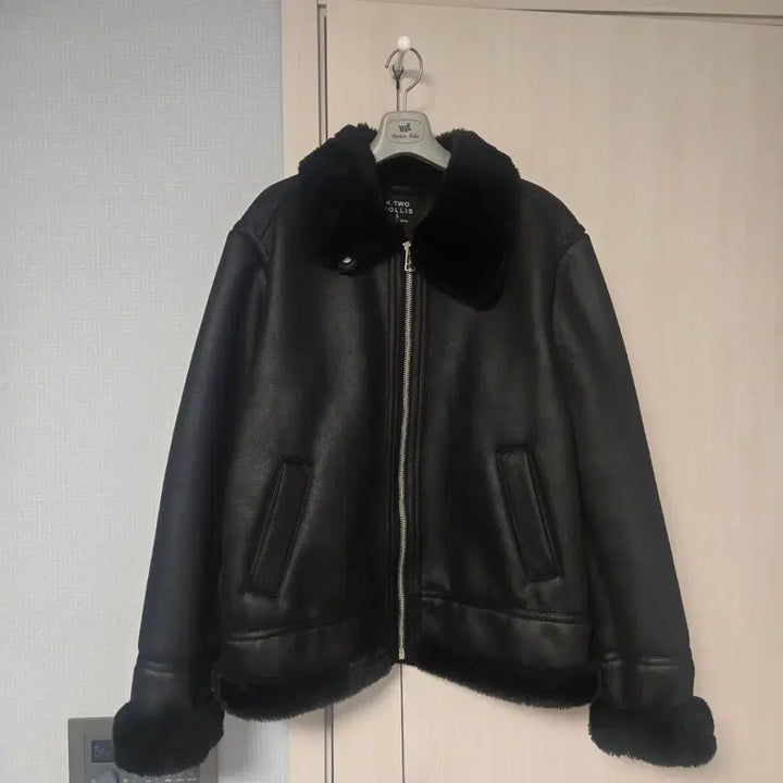 [BUNJANG] Vegan Leather Standard Mustang Jacket with Black Fur Collar / 비건레더스탠다드무스탕 블랙퍼카라가죽무스탕자켓