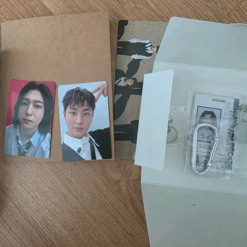[BUNJANG] Day6 DECEIVE K-POP Album ID Card Version Full Set / 데이식스 데케이드 아이디카드 앨범 풀구성 원가이하