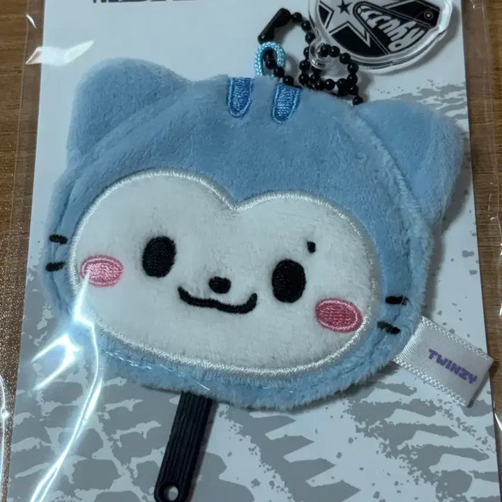 [BUNJANG] ITZY Ryujin Mini Picket Keyring / [양도] 있지(ITZY) 류찌 미니 피켓 키링