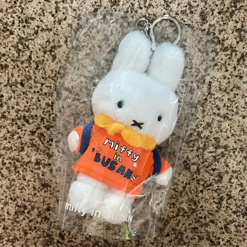 [BUNJANG] Miffy Traveler Keychain (Busan Exclusive) / 부산 미피 / 부산 트레블러 미피 / 부산 미피 키링